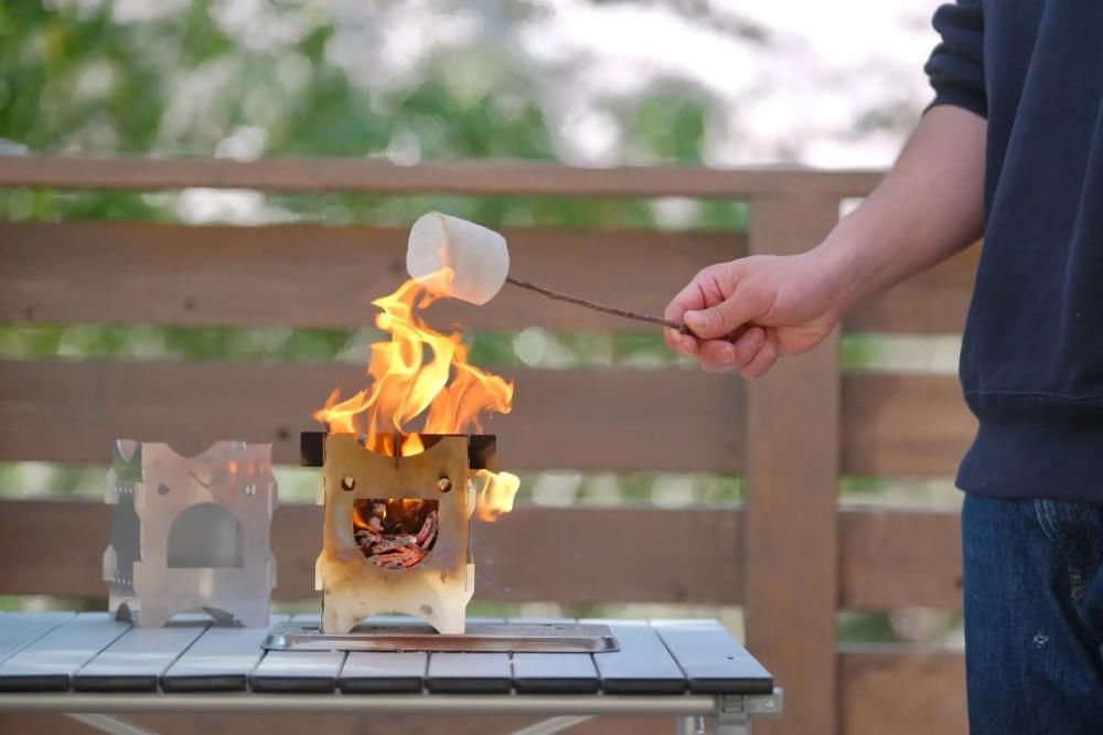 11/8㈯-9㈰開催!親子向けキャンプ イベント「焚き火の森の冒険キャンプ@花やさと山 (石岡市)」 夕食後にはいばらきフラワーパーク のイルミネーションも。を見る