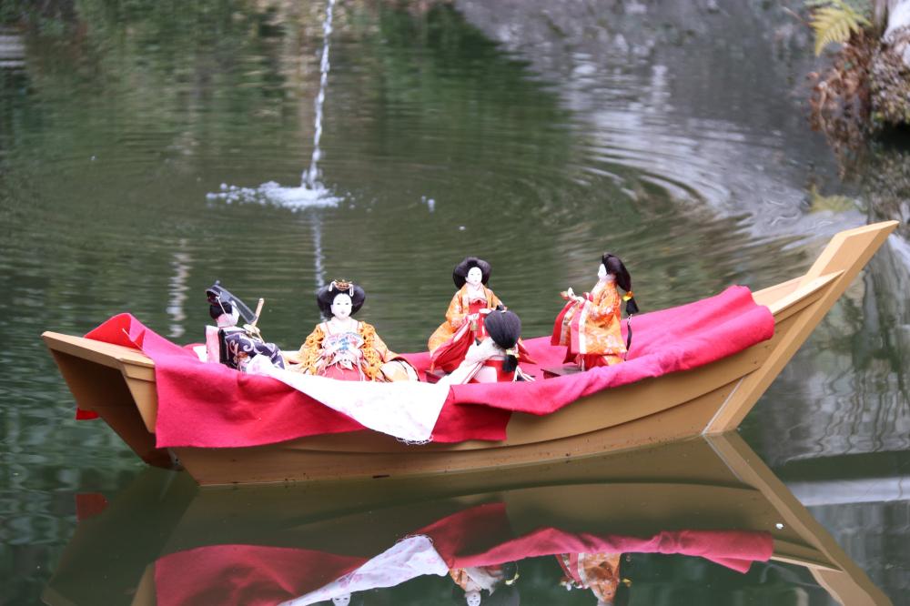 2/4㈬から桜川市で「真壁のひなまつり」が開催！お店や民家に数多くのお雛様が展示。風情ある町を歩きながらご覧いただけます！を見る