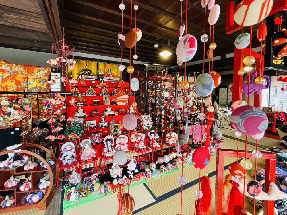 3/3㈫まで北茨城市で「ひなあかり」開催中！市内各所で華やかな雛飾りの特別展示、イベントが楽しめます♪を見る