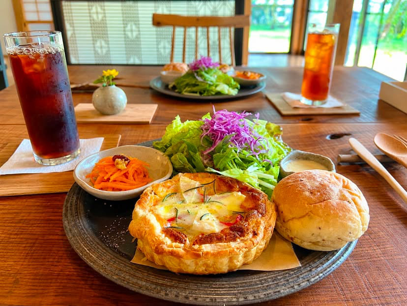 常陸大宮市の古民家カフェ「山のcafe.sasahara」☕️自然に囲まれた落ち着いた空間で、ゆったりとした時間を過ごせます🖼️を見る
