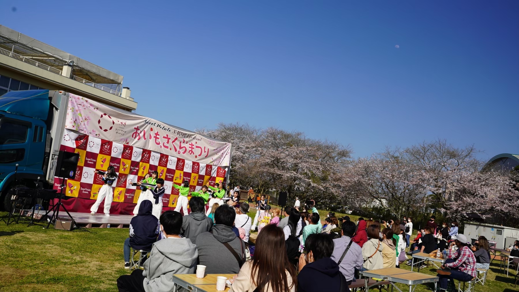 おいも夜桜ランタンバルーンフェスティバル2024