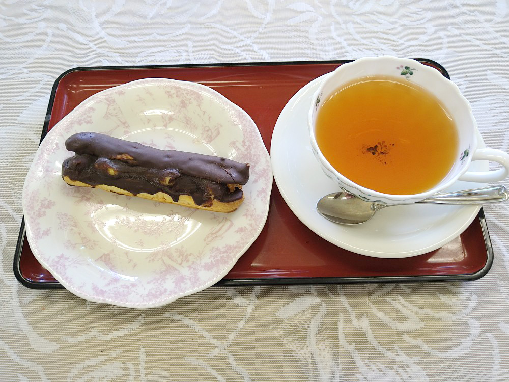 和紅茶エクレア