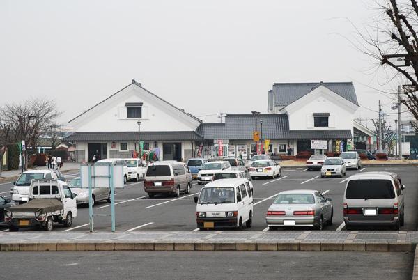 道の駅 さかい_大きな駐車場