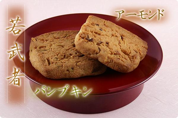 館最中本舗 湖月庵 下館本店_お菓子02