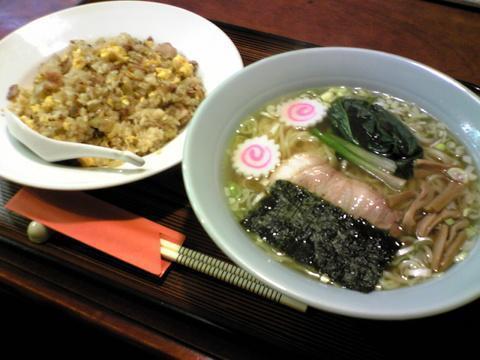 ラーメン・餃子・定食の店 いづみや_A