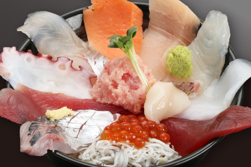 海門_地魚･夏魚満載! 13ネタ入! 名物!! まかない丼