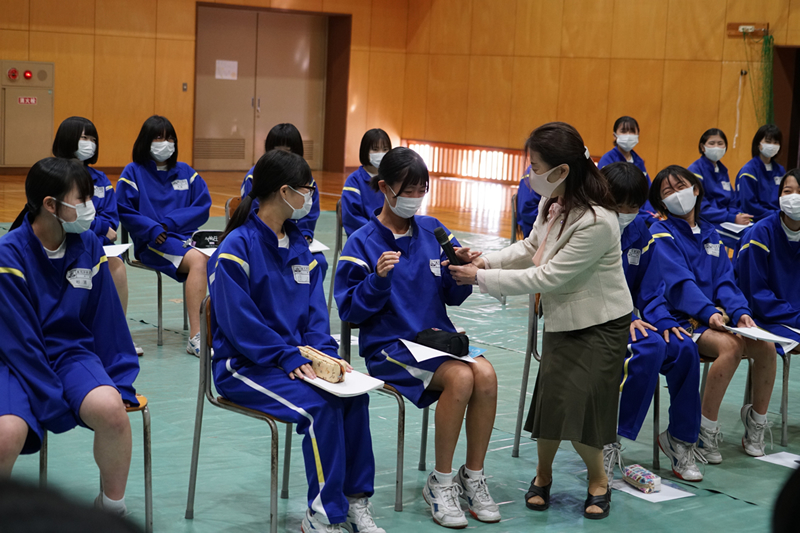 取手市立藤代中学校おもてなし力向上研修会（講師派遣など）02