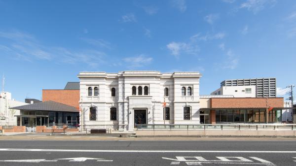 ①テツ・アートプラザ