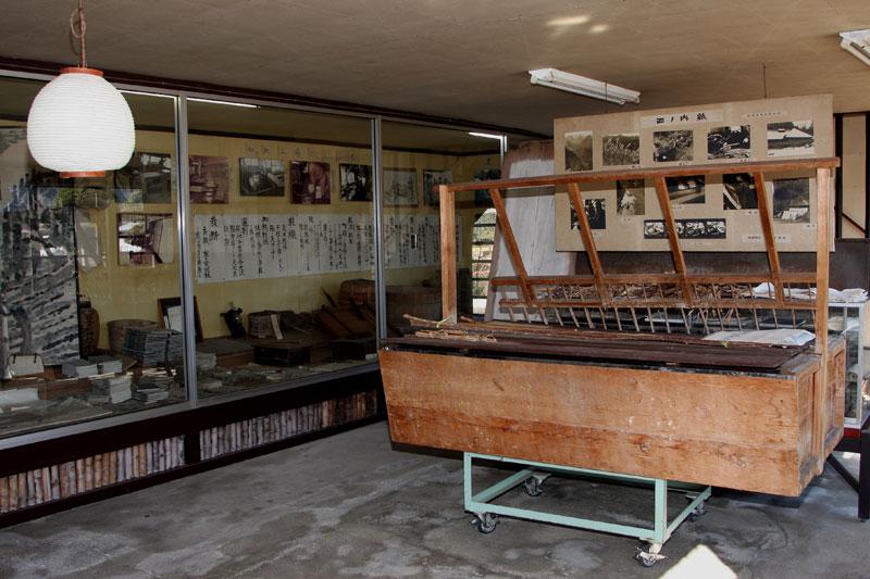 紙のさと 西ノ内和紙資料館_内観