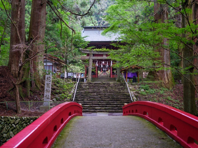 花園神社_橋前