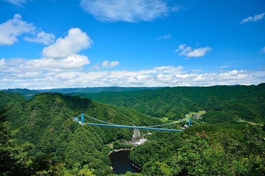 竜神の谷を繋ぐ大橋