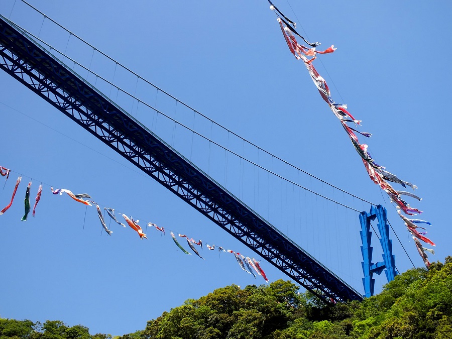 竜神大吊橋の鯉のぼり01