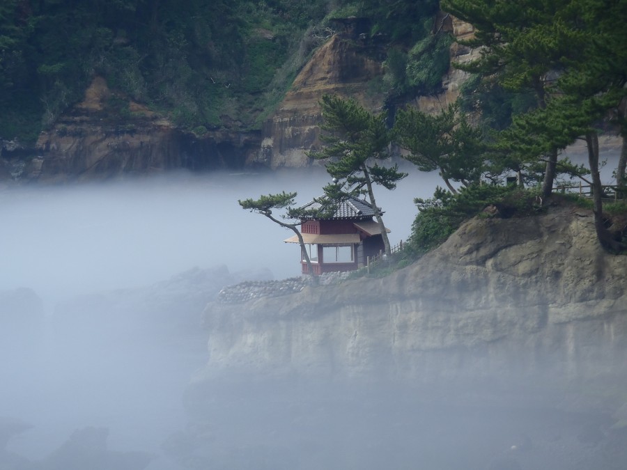 六角堂(茨城大学五浦美術文化研究所)