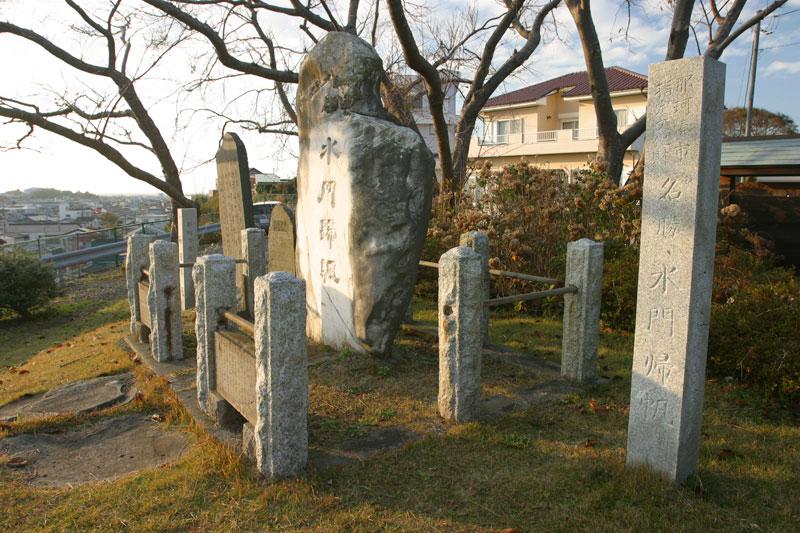 水戸八景「水門帰帆」