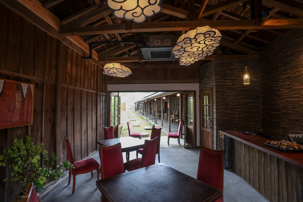 日本酒文化長屋 磯蔵