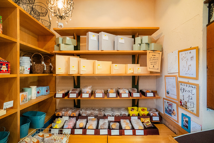洋菓子店「グレートリーフ」
