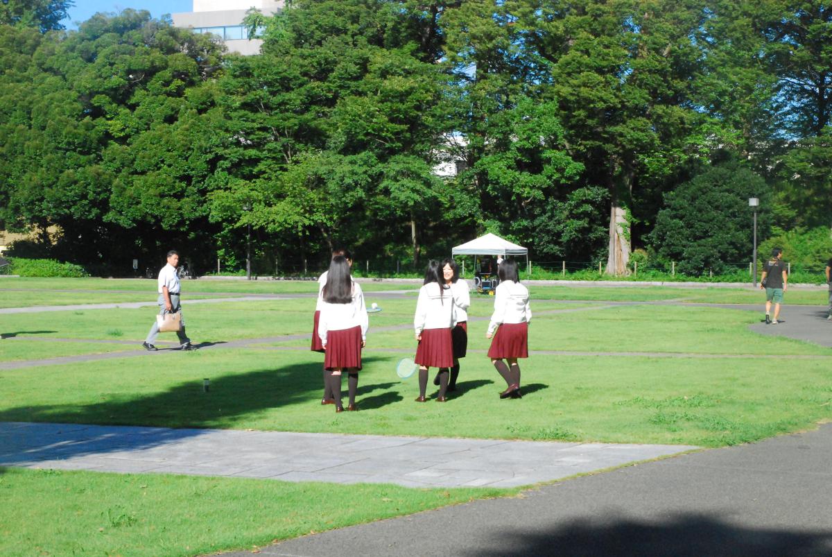 「暗黒女子」01