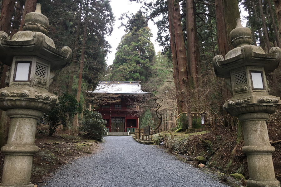 御岩神社