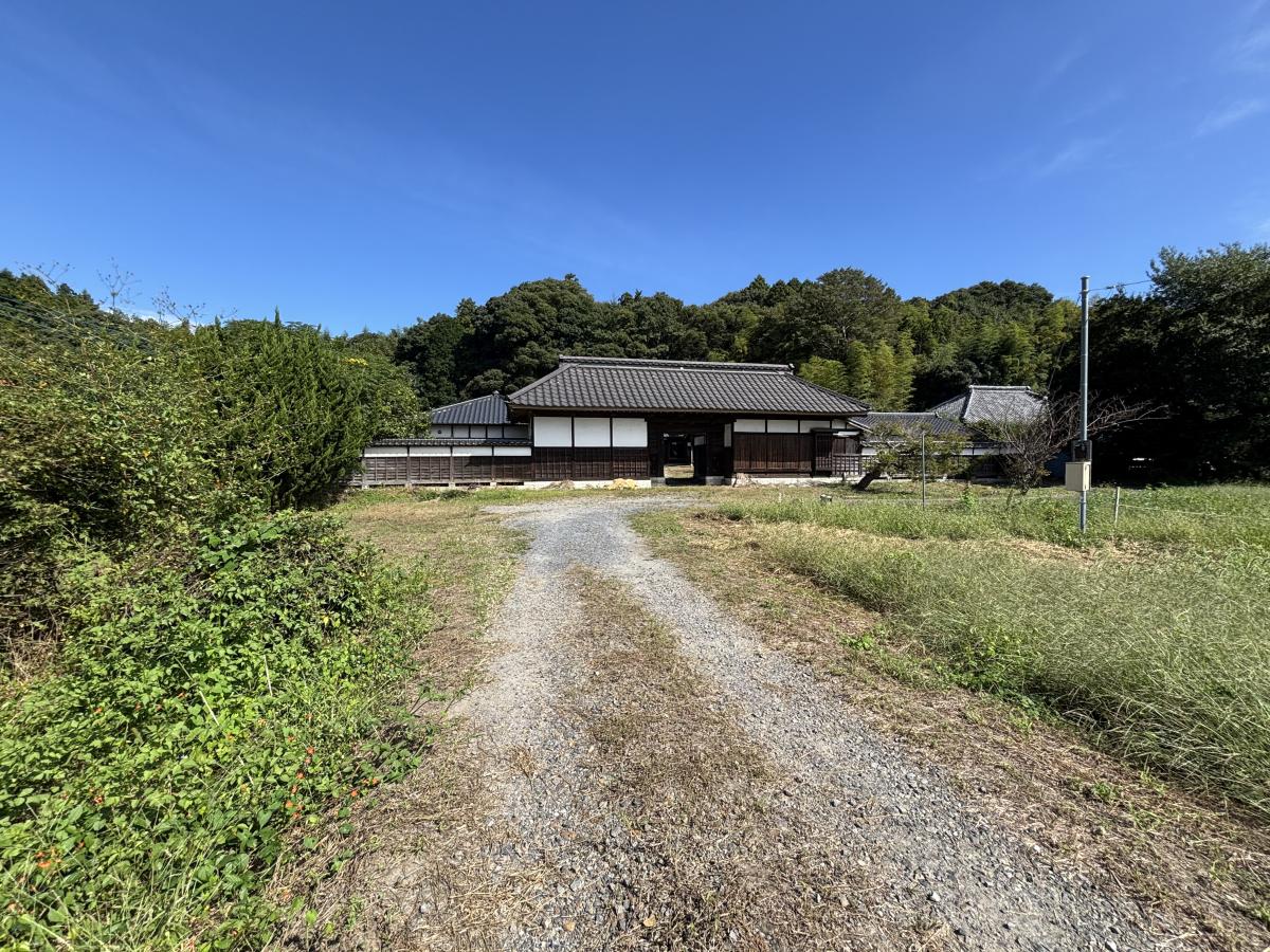 仁左ェ門長屋門