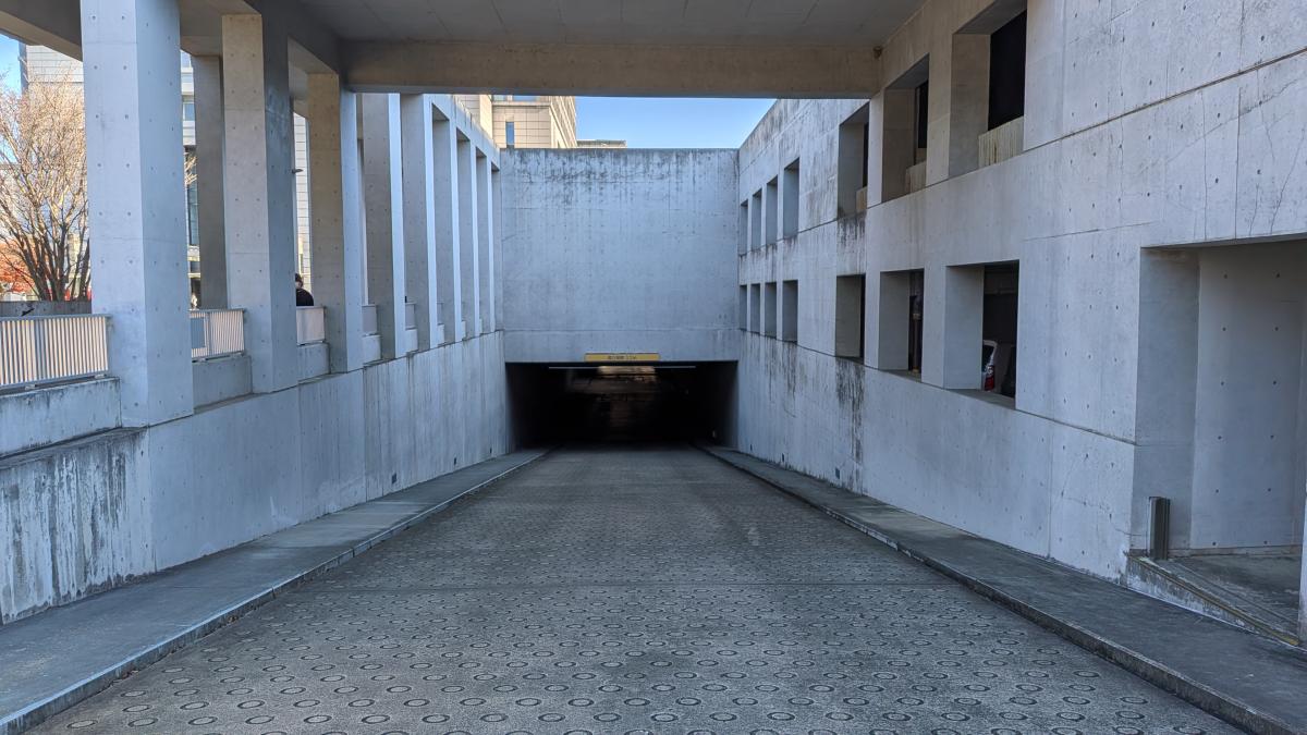 地下駐車場
