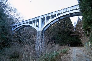 花貫川第一発電所第3号水路橋(通称：めがね橋)