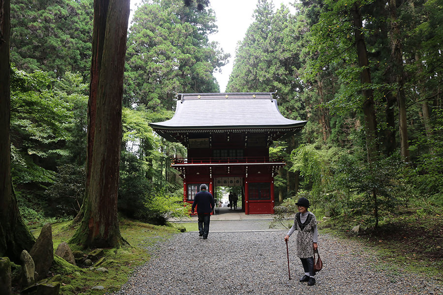 御岩神社