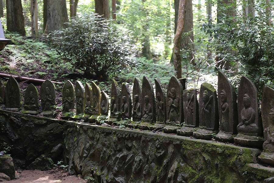御岩神社